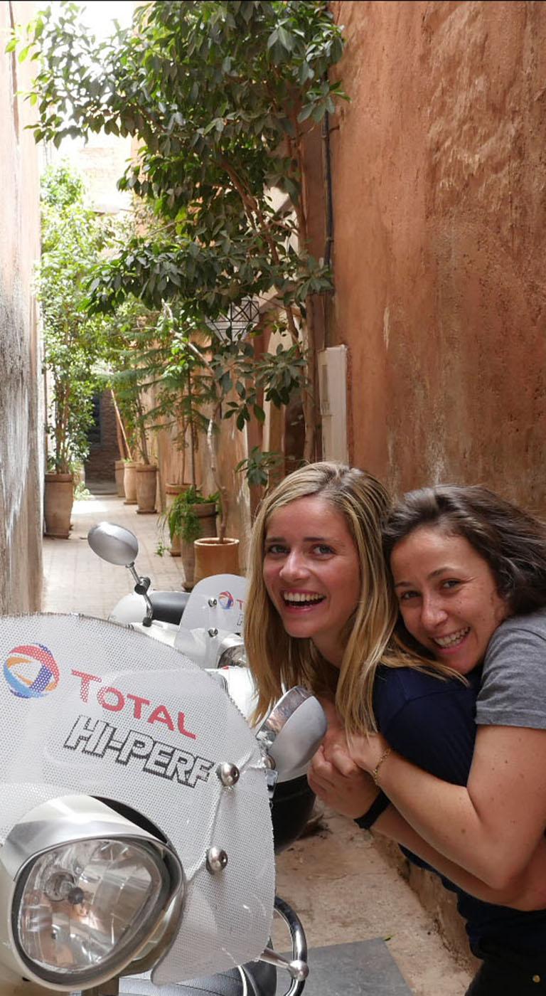 It is with joy and happiness that Lisa, Clemence and their faithful companions: the Django, have completed their incredible road-trip. 4254 km of encounters, discovery and laughter. A beautiful adventure that is completed under the sun of Marrakech.